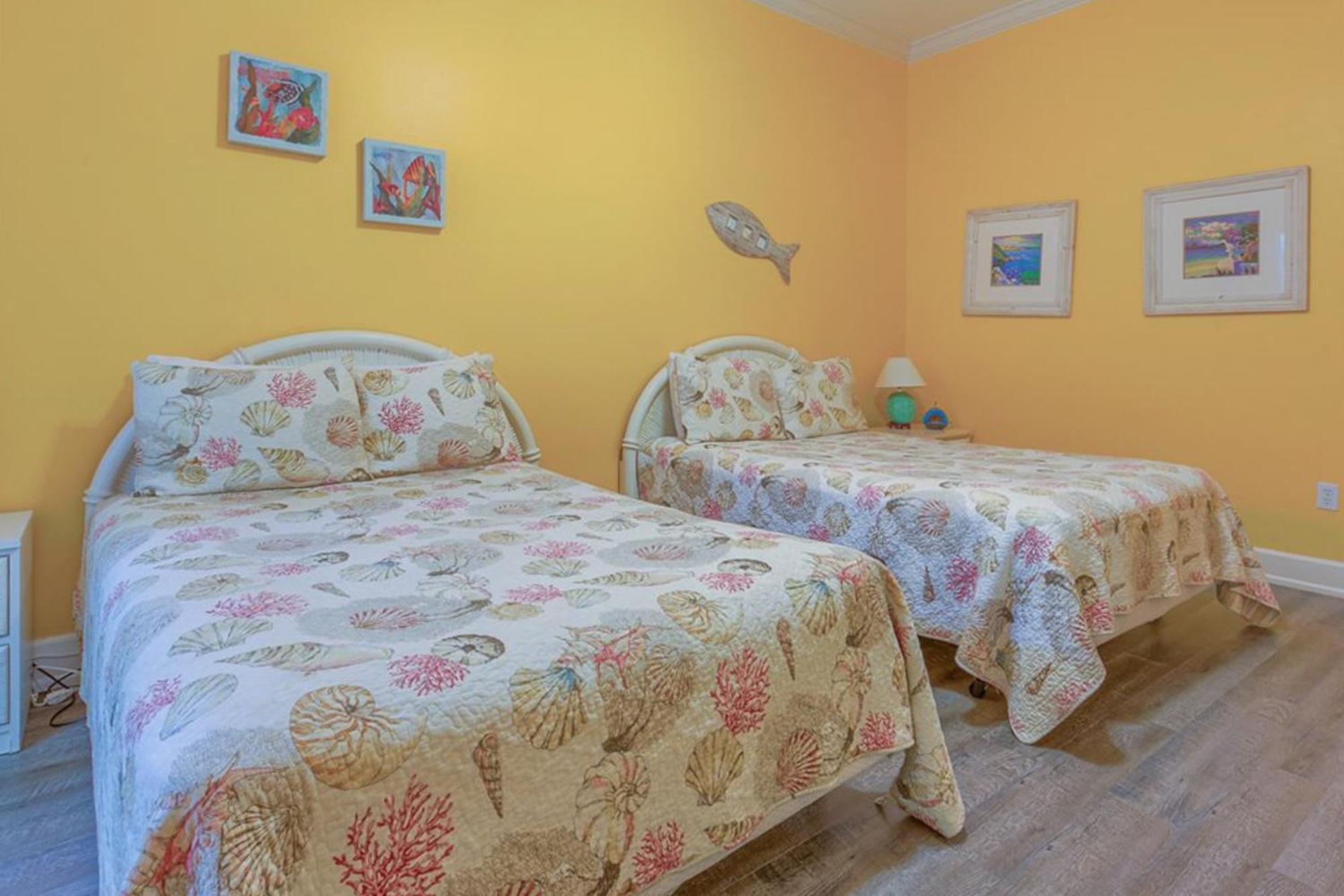 Phoenix West Orange Beach Room photo