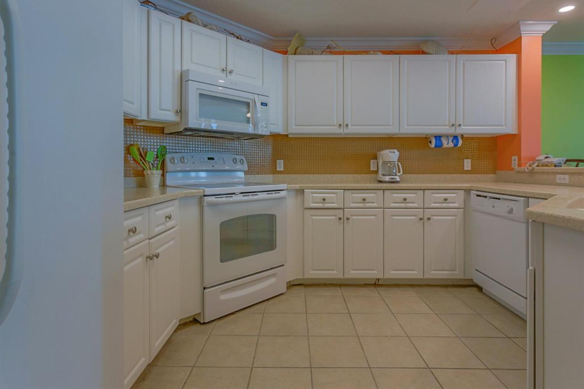 Phoenix West Orange Beach Room photo