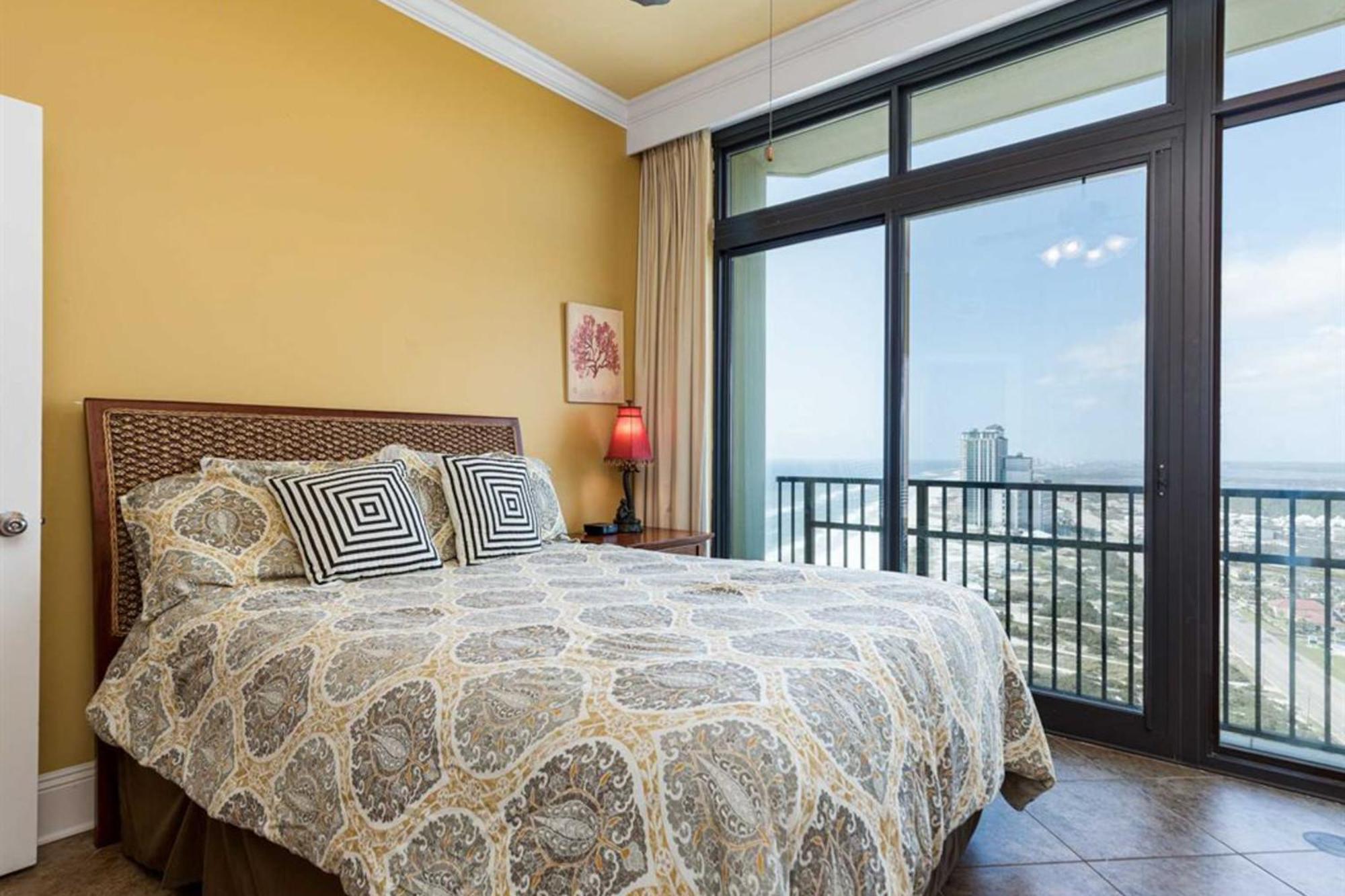 Phoenix West Orange Beach Room photo