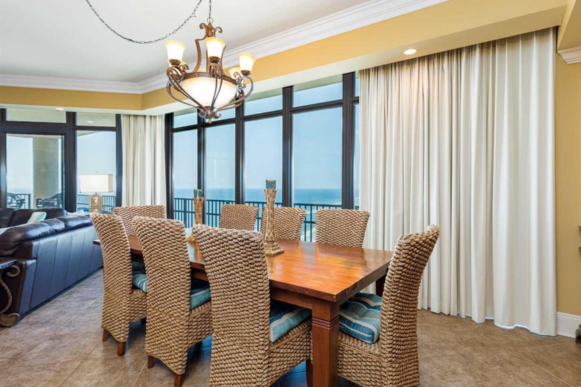 Phoenix West Orange Beach Room photo