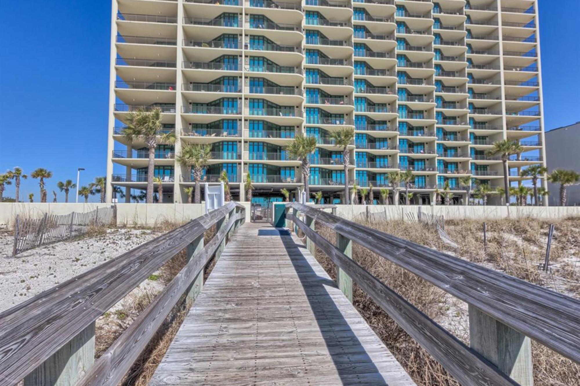 Phoenix West Orange Beach Room photo